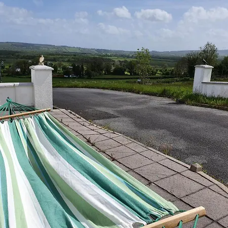 Homestay Cairn House Strokestown