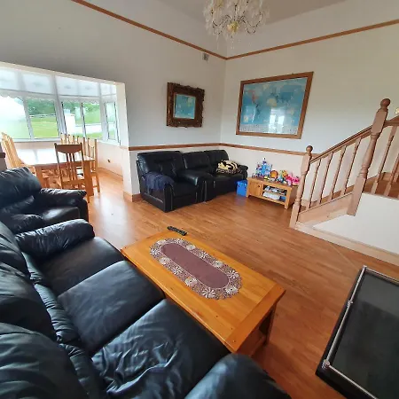 Cairn House * Strokestown