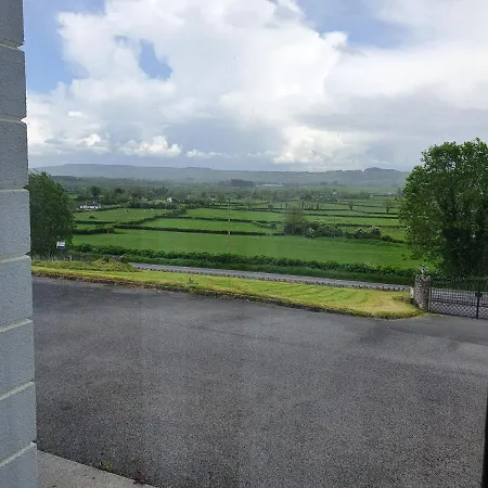 Cairn House Homestay Strokestown